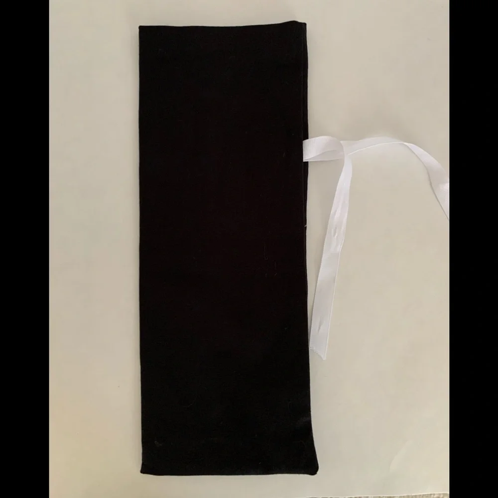 Paisley Cloth Ribbon Tied Wine Bottle Holder Tote Sleeve Black White